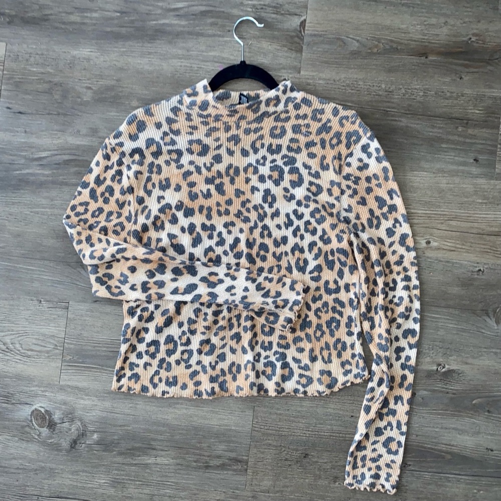 Cheetah Print Mock Neck Long Sleeved Top